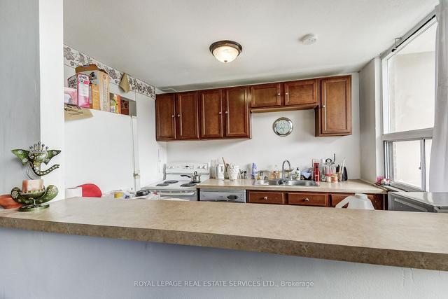 17 - 15 Albright Rd, Condo with 3 bedrooms, 2 bathrooms and 1 parking in Hamilton ON | Image 8