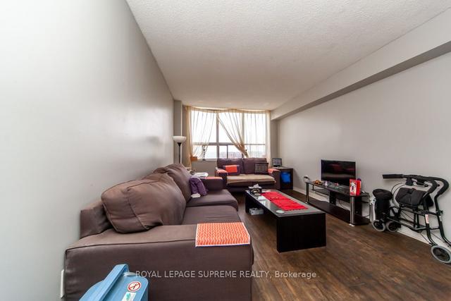 1006 - 50 Lotherton Ptway, Condo with 3 bedrooms, 1 bathrooms and 1 parking in Toronto ON | Image 8