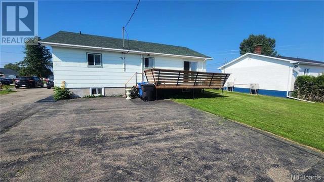 39 Rue L'anglais, House detached with 5 bedrooms, 2 bathrooms and null parking in Petit Rocher NB | Image 8