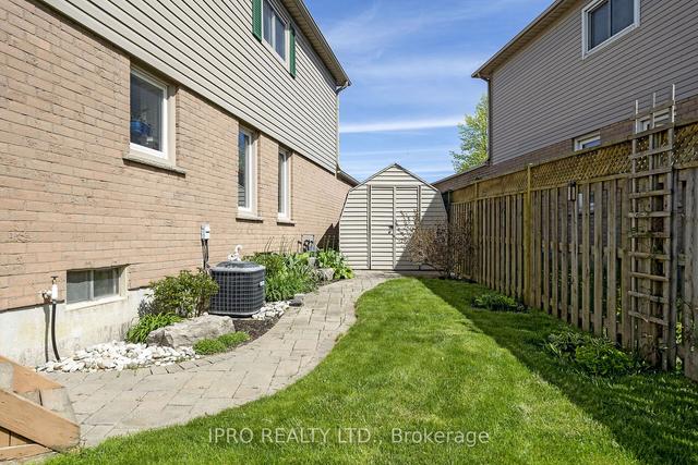 26 Niagara Pl, House detached with 4 bedrooms, 4 bathrooms and 4 parking in Brampton ON | Image 33