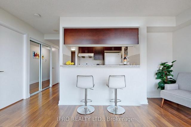 2123 - 238 Bonis Ave, Condo with 1 bedrooms, 1 bathrooms and 1 parking in Toronto ON | Image 4