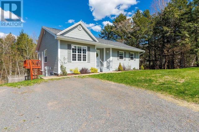 68 Alicia Blvd, House detached with 4 bedrooms, 2 bathrooms and null parking in Kentville NS | Image 2