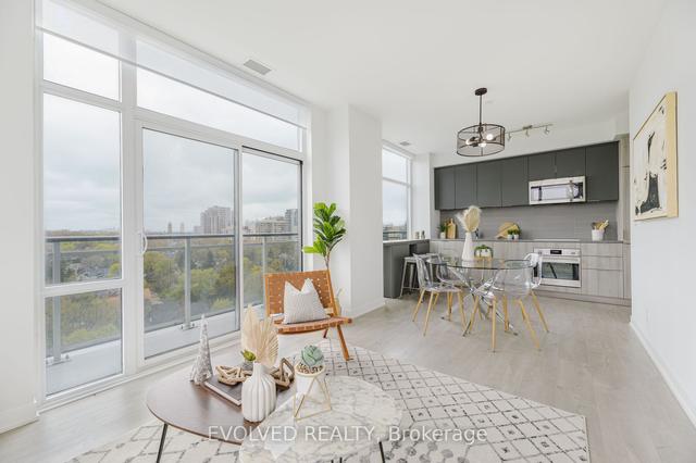 1102 - 223 St. Clair Ave W, Condo with 3 bedrooms, 2 bathrooms and 1 parking in Toronto ON | Image 12