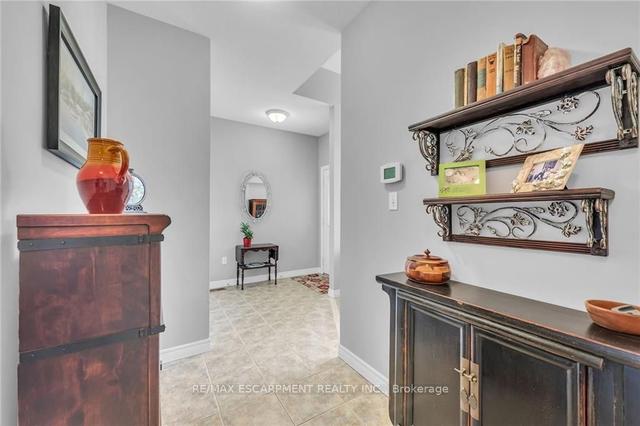 37 - 310 Southbrook Dr, Townhouse with 2 bedrooms, 2 bathrooms and 3 parking in Hamilton ON | Image 9