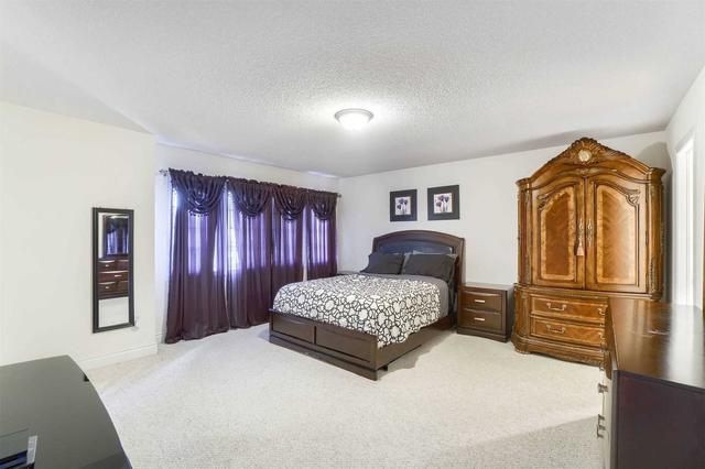 23 Scotchmere Cres, House detached with 4 bedrooms, 5 bathrooms and 6 parking in Brampton ON | Image 14