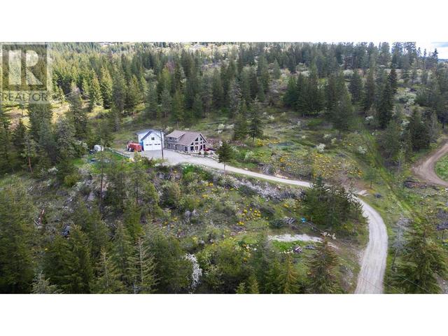 5805 Upper Booth Rd N, House detached with 4 bedrooms, 3 bathrooms and 2 parking in Central Okanagan BC | Image 4