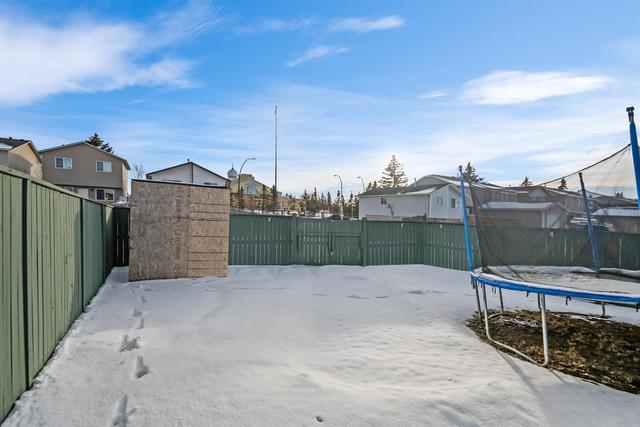 140 Martinbrook Road Ne, House detached with 5 bedrooms, 2 bathrooms and 4 parking in Calgary AB | Image 25