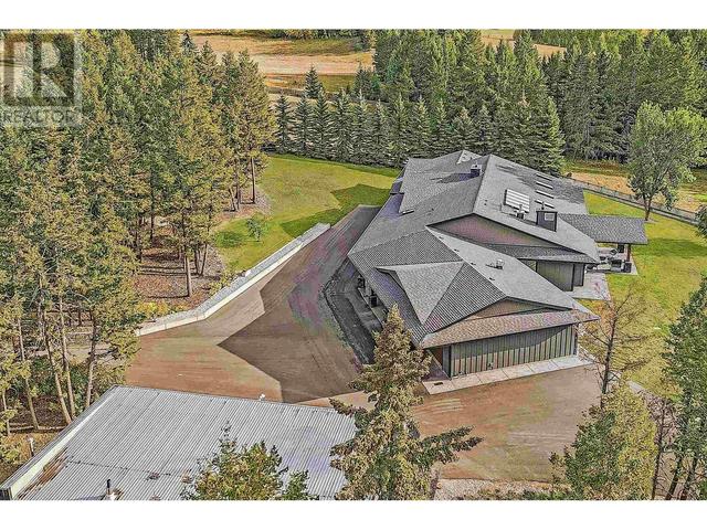 1675 Hilltop Rd, House detached with 5 bedrooms, 5 bathrooms and null parking in Cariboo D BC | Image 33