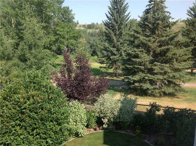 323 Valley Woods Pl Nw, House detached with 1 bedrooms, 3 bathrooms and 6 parking in Calgary AB | Image 5