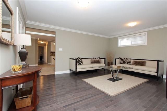 0 Oshawa Blvd S, House detached with 3 bedrooms, 2 bathrooms and 3 parking in Oshawa ON | Image 2