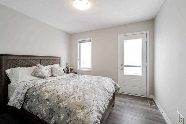 120 Daylily Ln, Townhouse with 3 bedrooms, 2 bathrooms and 1 parking in Kitchener ON | Image 21