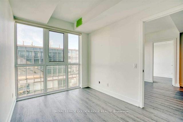 5701 - 7 Grenville St, Condo with 2 bedrooms, 2 bathrooms and 0 parking in Toronto ON | Image 10