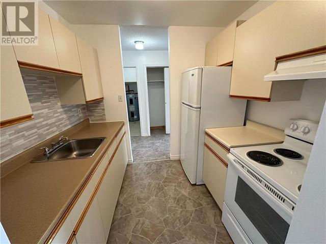 207 - 21 Balsam St, Condo with 2 bedrooms, 1 bathrooms and null parking in Greater Sudbury ON | Image 9