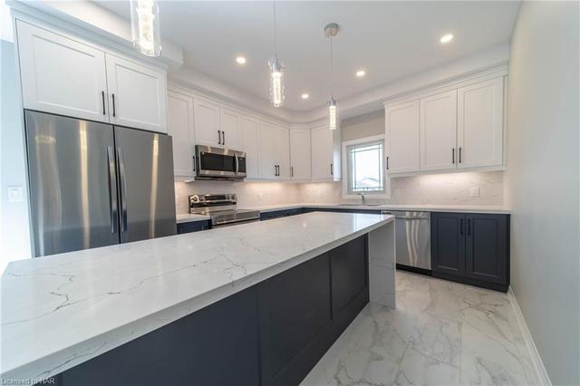 1 Alicia Cres, House detached with 5 bedrooms, 2 bathrooms and 4 parking in Thorold ON | Image 40