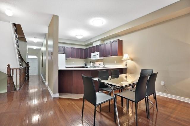 70 - 1169 Dorval Dr, Townhouse with 3 bedrooms, 3 bathrooms and 1 parking in Oakville ON | Image 4