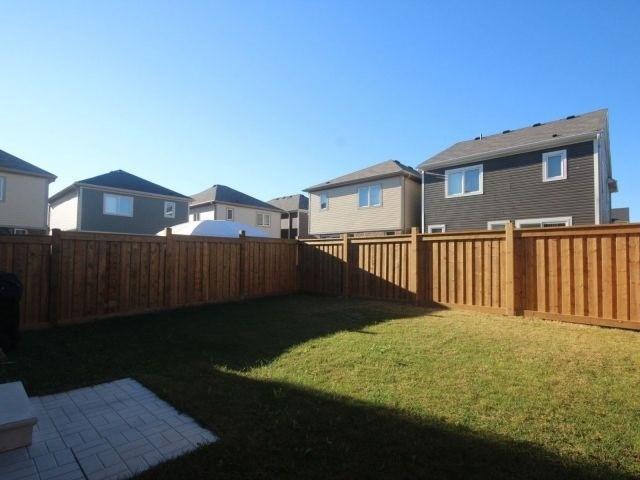 107 West Oak Tr, House detached with 3 bedrooms, 3 bathrooms and 1 parking in Kitchener ON | Image 3