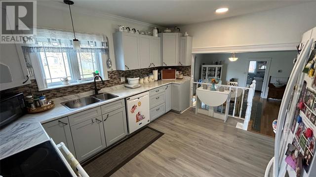 24 Macneil Cres, House detached with 3 bedrooms, 2 bathrooms and null parking in Stephenville NL | Image 9