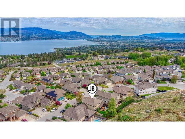 5254 Cobble Cres, House detached with 4 bedrooms, 4 bathrooms and 2 parking in Kelowna BC | Image 11