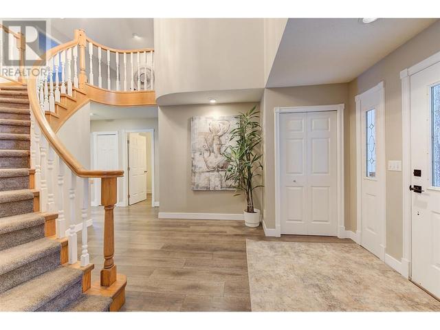 1610 Highland Dr N, House detached with 4 bedrooms, 2 bathrooms and 2 parking in Kelowna BC | Image 50