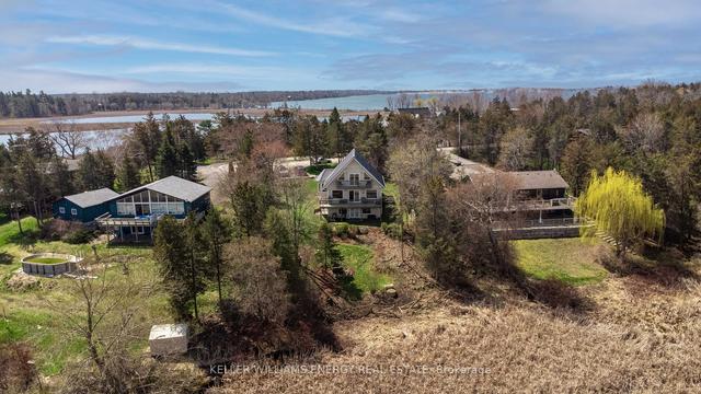 96 Island Rd, House detached with 3 bedrooms, 3 bathrooms and 4 parking in Prince Edward County ON | Image 1