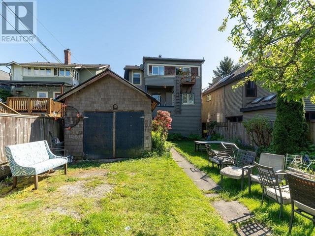 3347 W 8th Ave, House other with 9 bedrooms, 3 bathrooms and null parking in Vancouver BC | Image 32