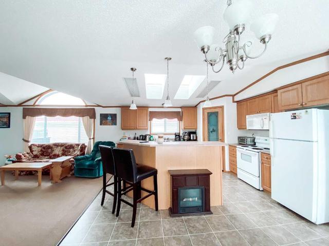 4603 48 St, House detached with 3 bedrooms, 2 bathrooms and 2 parking in Rycroft AB | Image 6