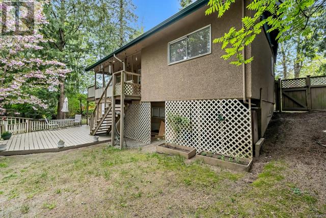 971 Sluggett Rd, House detached with 2 bedrooms, 2 bathrooms and 2 parking in Central Saanich BC | Image 36