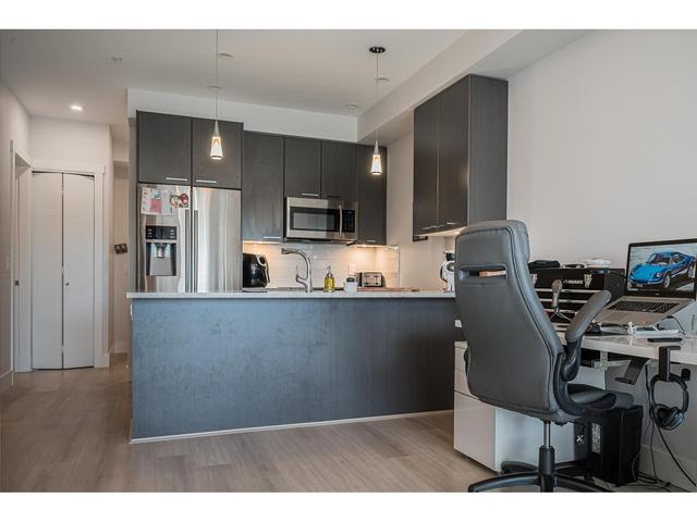 103 - 20175 53 Ave, Condo with 2 bedrooms, 1 bathrooms and 1 parking in Langley BC | Image 13