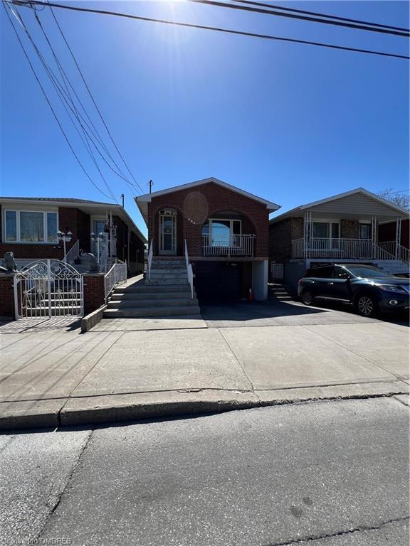 494 Barton St E, House detached with 3 bedrooms, 2 bathrooms and 2 parking in Hamilton ON | Image 13