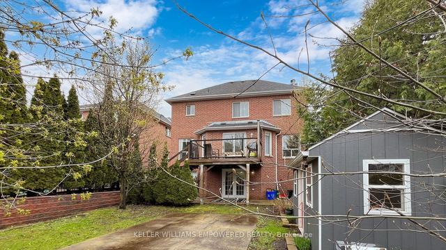 100 Dawlish Ave, House detached with 3 bedrooms, 4 bathrooms and 5 parking in Aurora ON | Image 32