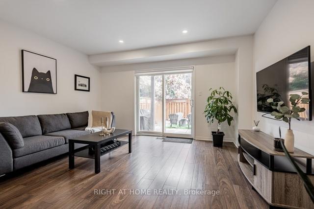 3222 Redpath Circ, House attached with 3 bedrooms, 3 bathrooms and 2 parking in Mississauga ON | Image 20