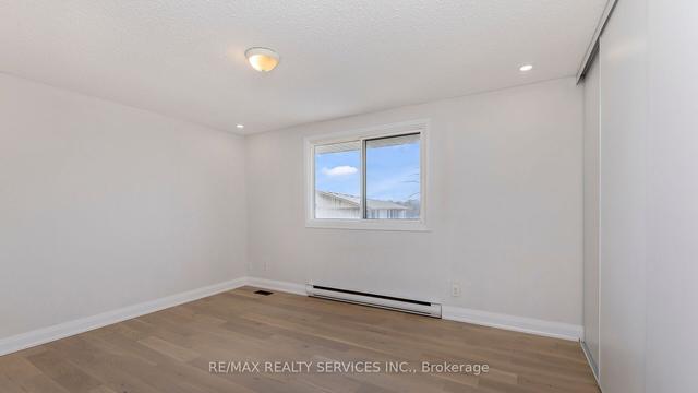 11 - 135 Chalmers St S, Townhouse with 3 bedrooms, 2 bathrooms and 3 parking in Cambridge ON | Image 16