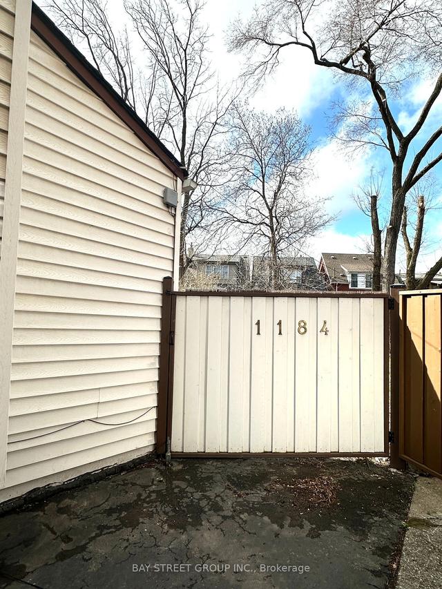 1184 King St E, House detached with 3 bedrooms, 2 bathrooms and 1 parking in Hamilton ON | Image 27