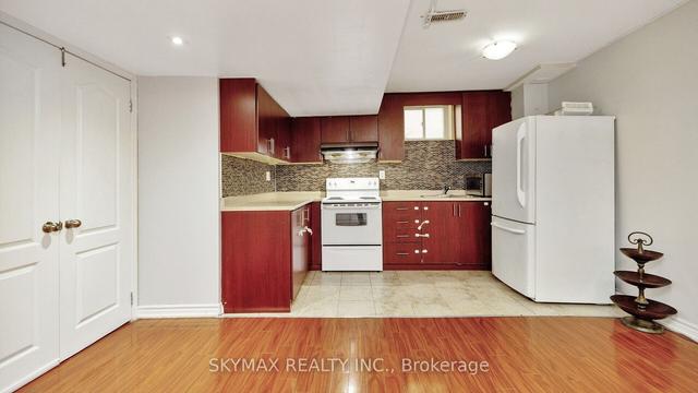 49 Perkins Dr, House detached with 4 bedrooms, 6 bathrooms and 6 parking in Brampton ON | Image 24
