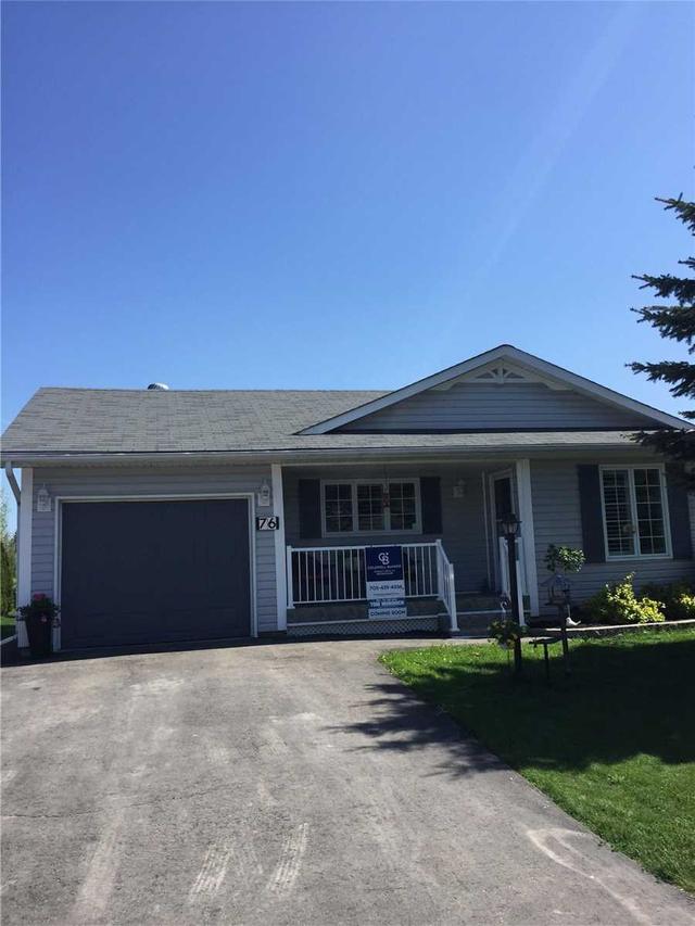 76 Pennsylvania Ave, House detached with 2 bedrooms, 2 bathrooms and 3 parking in Wasaga Beach ON | Image 1