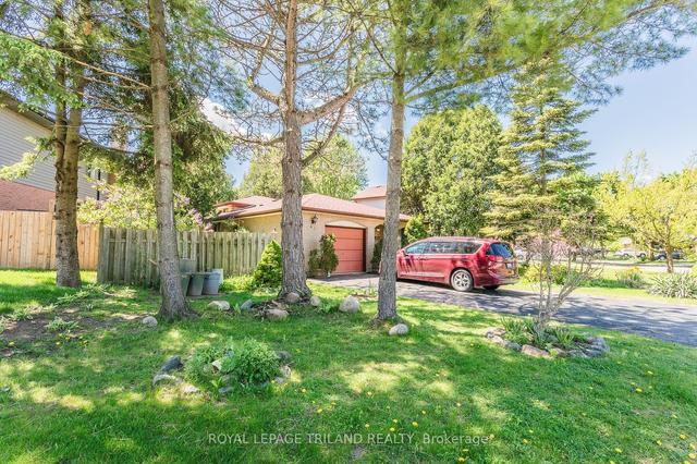 43 Fox Hollow Cres, House detached with 3 bedrooms, 2 bathrooms and 5 parking in London ON | Image 23