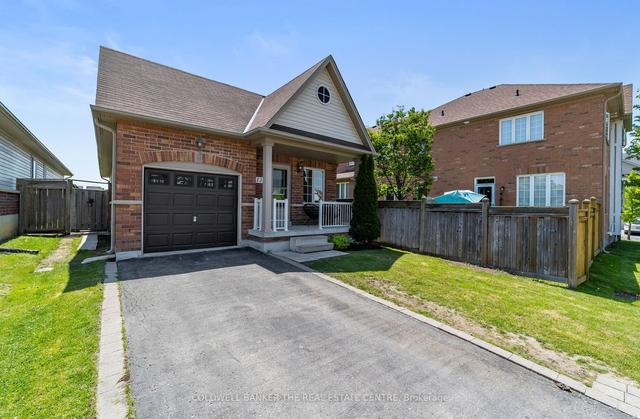 1112 Glenbourne Dr, House detached with 2 bedrooms, 2 bathrooms and 7 parking in Oshawa ON | Image 1