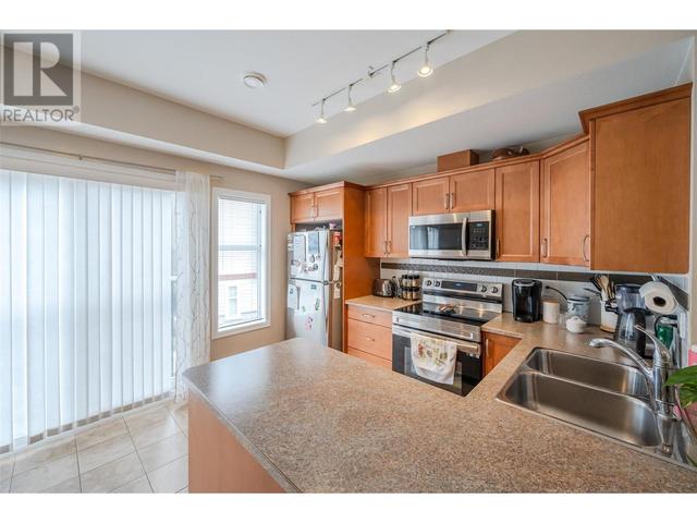 126 - 3363 Wilson St, House attached with 3 bedrooms, 2 bathrooms and 2 parking in Penticton BC | Image 11