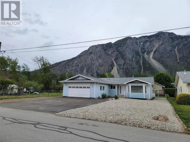 819 10th Ave, House detached with 3 bedrooms, 1 bathrooms and 5 parking in Keremeos BC | Image 38
