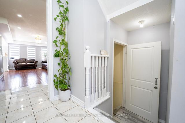 32 Charcoal Way, House attached with 3 bedrooms, 4 bathrooms and 3 parking in Brampton ON | Image 39