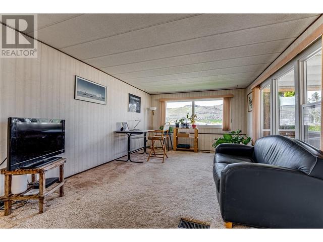 36 - 6902 Okanagan Landing Rd, House other with 3 bedrooms, 1 bathrooms and 2 parking in Vernon BC | Image 12