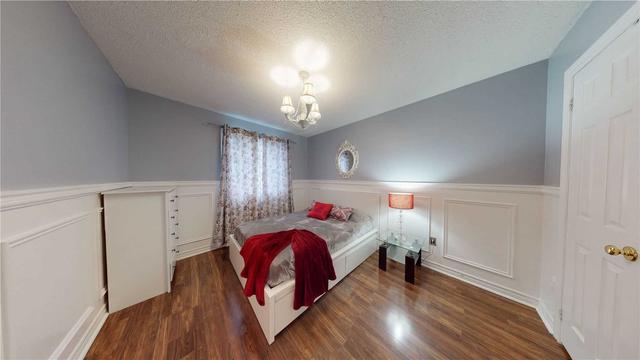 81 Ready Ct, House detached with 3 bedrooms, 4 bathrooms and 6 parking in Brampton ON | Image 17