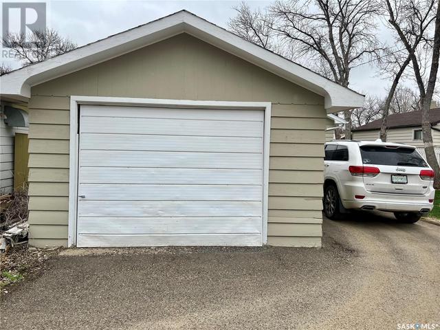 612 4th Ave Nw, House detached with 4 bedrooms, 2 bathrooms and null parking in Swift Current SK | Image 34