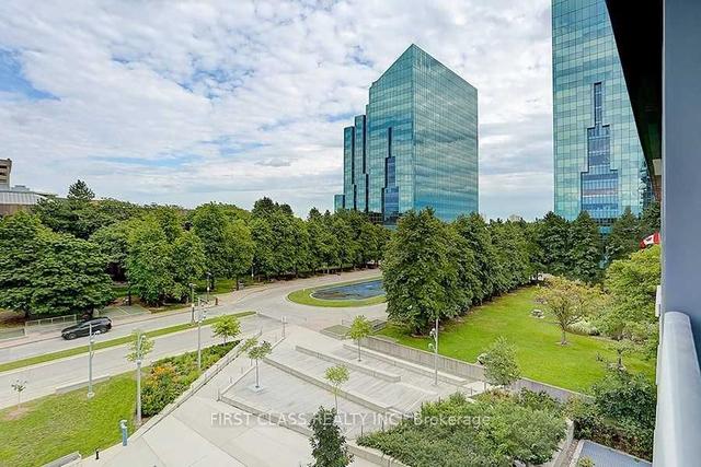 528 - 55 Ann O'reilly Rd, Condo with 2 bedrooms, 2 bathrooms and 1 parking in Toronto ON | Image 11