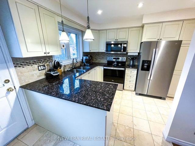 2135 Cliff Rd, House detached with 4 bedrooms, 3 bathrooms and 7 parking in Mississauga ON | Image 28