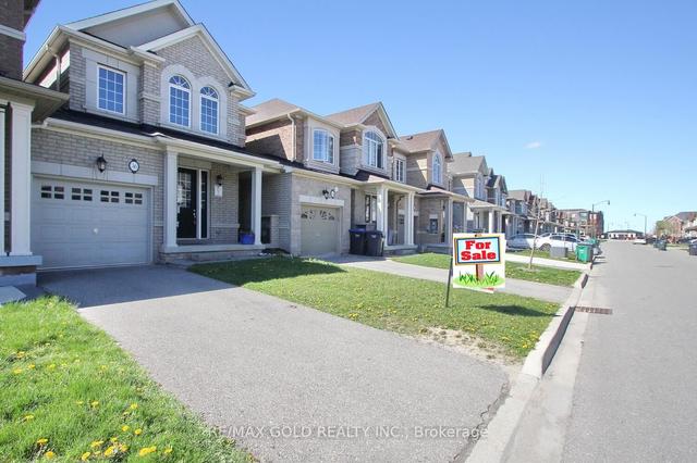 36 Dufay Rd, House attached with 3 bedrooms, 3 bathrooms and 3 parking in Brampton ON | Image 12