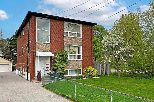 796 Midland Ave, House detached with 6 bedrooms, 3 bathrooms and 5 parking in Toronto ON | Image 12