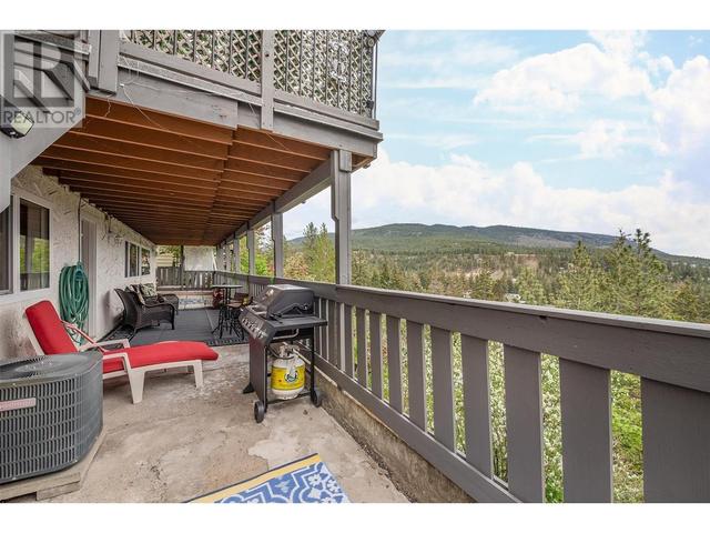 3273 Mcleod Rd, House detached with 5 bedrooms, 2 bathrooms and 1 parking in West Kelowna BC | Image 35