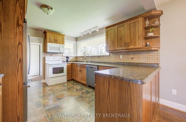 298 London Rd S, House detached with 2 bedrooms, 1 bathrooms and 12 parking in Wellington North ON | Image 31