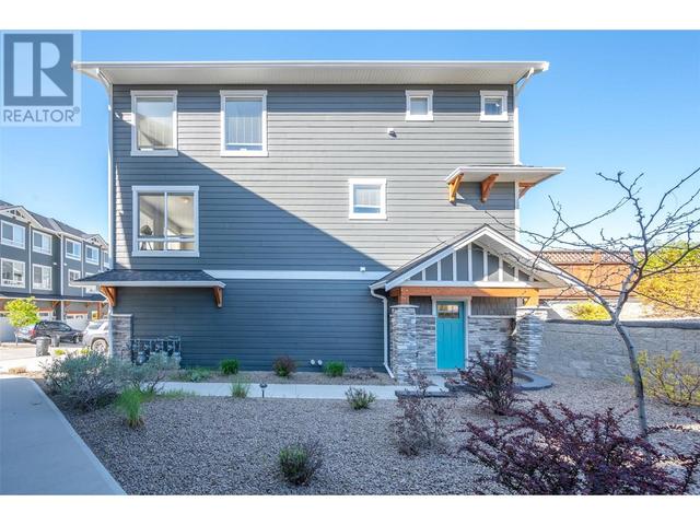 132 - 1115 Holden Rd, House attached with 3 bedrooms, 2 bathrooms and 4 parking in Penticton BC | Image 3
